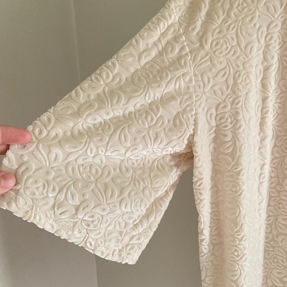 Velvet cream‎ kimono open cardigan with fringe - Picture 3 of 4